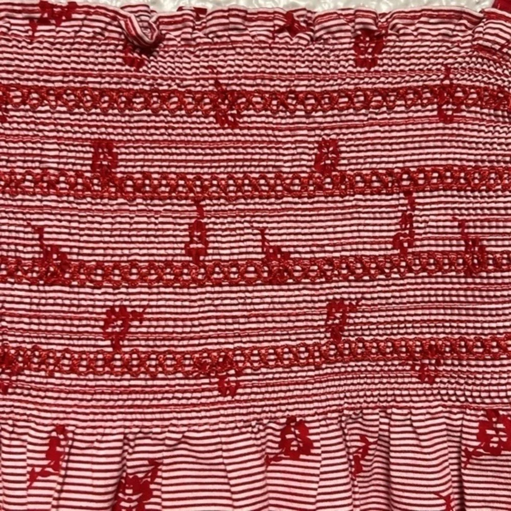 Oshkosh red and white floral‎ cotton strap sundress size 5 kids